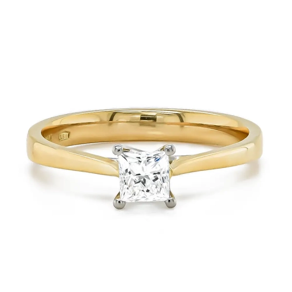 18ct Yellow Gold & Platinum D Colour Certificated Princess Diamond Ring .41ct