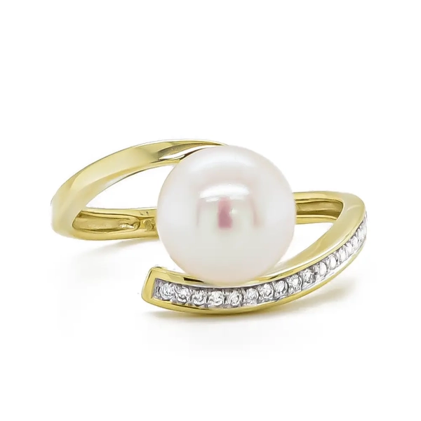 9ct Yellow Gold Diamond & Freshwater Pearl Dress Ring