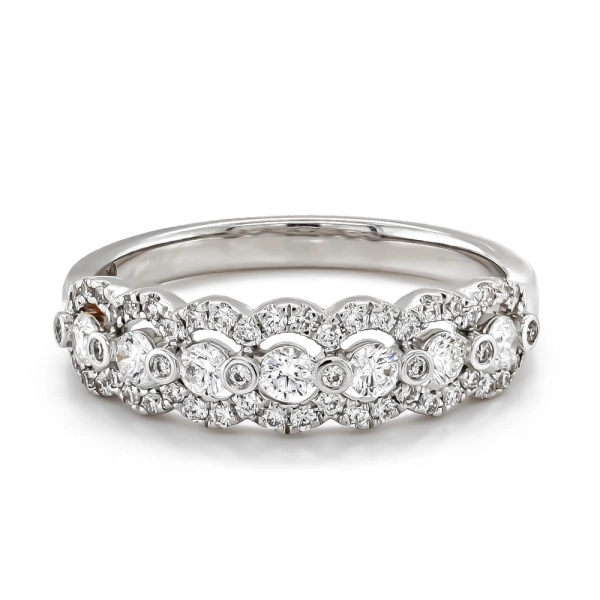 18ct White Gold Brilliant Cut Diamond Cluster Dress Ring