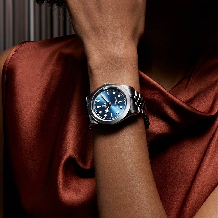 UK's Top Rolex Dealer Says Tudor Watches Waiting Lists Growing - Bloomberg-atpcosmetics.com.vn